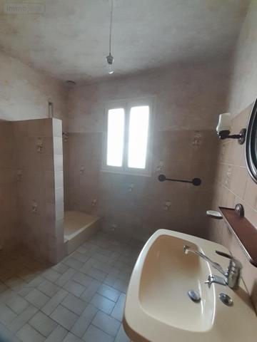 Maison à vendre à Meslay-du-Maine en Mayenne (53170), ref : 53018-1797