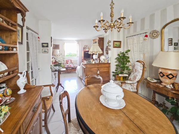 Maison de ville à fort potentiel