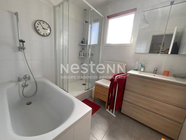 Maison / SEJOUR CUISINE 54m2 / 4 chambres / 1 SDB / 1 SDE / Combles amenagés