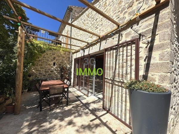 Vente / Propriété à Uzès (30700)