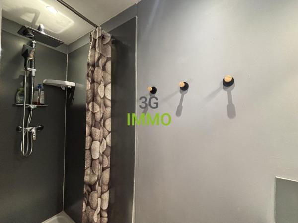 Vente / Propriété à Uzès (30700)