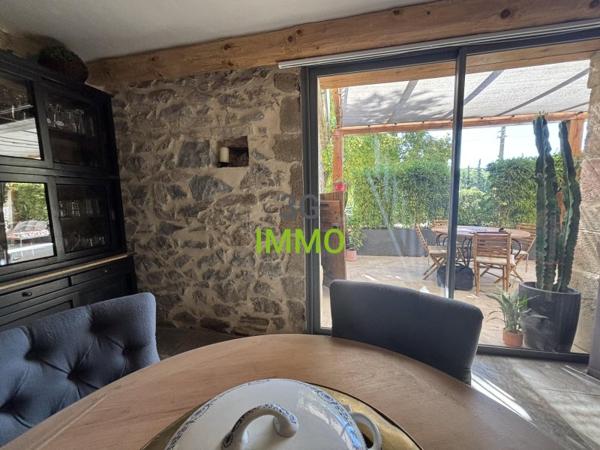 Vente / Propriété à Uzès (30700)