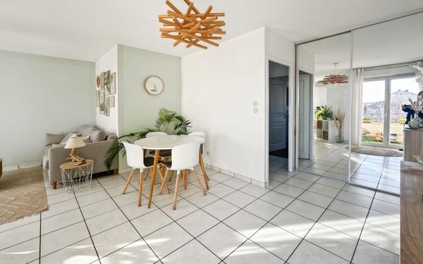Appartement à vendre    3 pièces • 65,51 m2 Bourg-lès-Valence