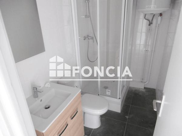 Location Appartement 2 pièces 37 m² - 3 PLACE COLBERT Lorient 56100