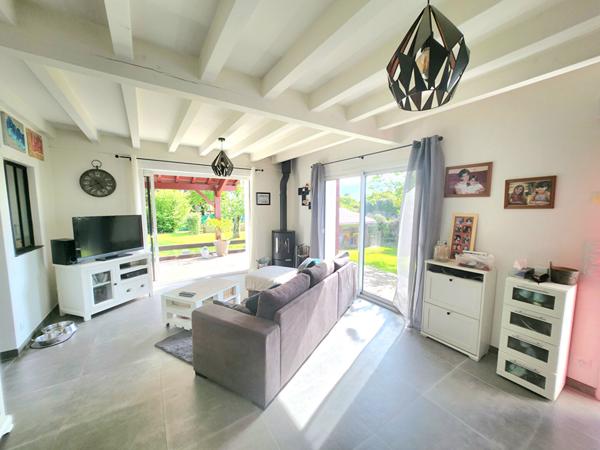 Urt - Vente Maison - rénovée - Commerces à pied