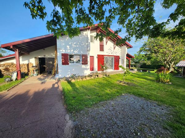 Urt - Vente Maison - rénovée - Commerces à pied