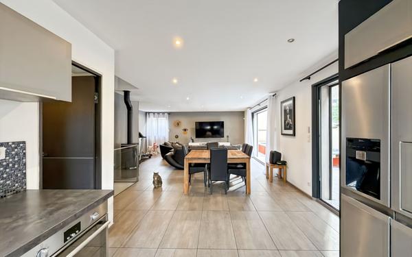 Maison à vendre    6 pièces • 153,68 m2 Septèmes-les-Vallons