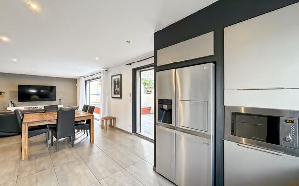 Maison à vendre    6 pièces • 153,68 m2 Septèmes-les-Vallons