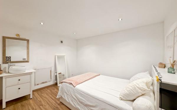 Maison à vendre    6 pièces • 153,68 m2 Septèmes-les-Vallons