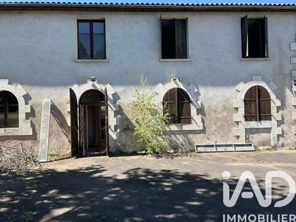 Maison à vendre 8 pièces 275 m² Confolens