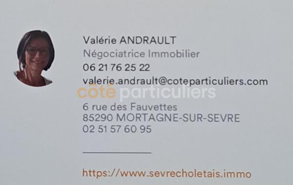 Vente
                Maison174 m² - 6 Pièces -
                    SEVREMOINE (49660)