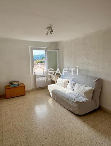 Maison de village , 3 chambres , garage, véranda