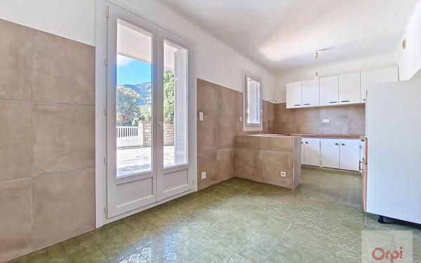 Maison à louer    4 pièces •  Ajaccio