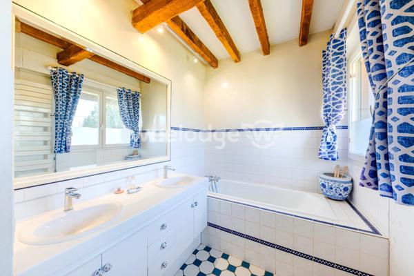 Maison à vendre 9 pièces de 210 m² à Conflans-Sainte-Honorine