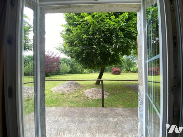 SAINT-SANTIN-CANTALES