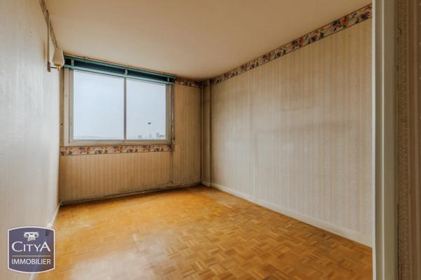 Appartement à vendre 4 pièces 77m² Bron (69500)