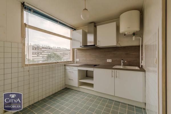 Appartement à vendre 4 pièces 77m² Bron (69500)