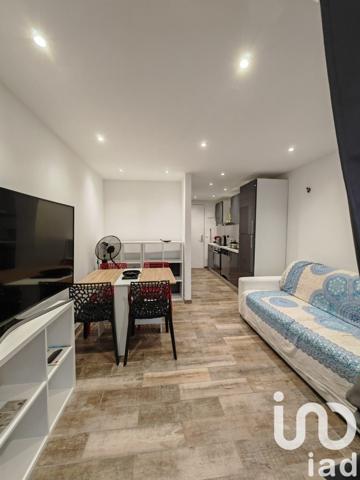 Studio 1 pièce de 28 m² à Six-Fours-les-Plages (83140)