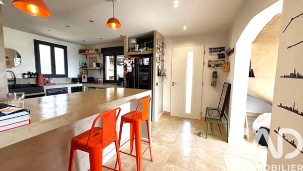 Maison à vendre 7 pièces 205 m² Roquebrune-sur-Argens