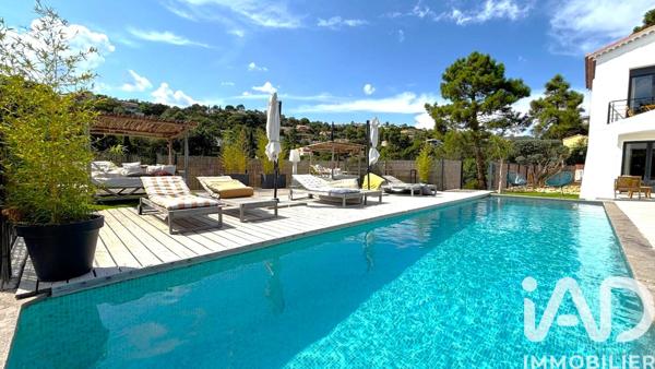 Maison à vendre 7 pièces 205 m² Roquebrune-sur-Argens