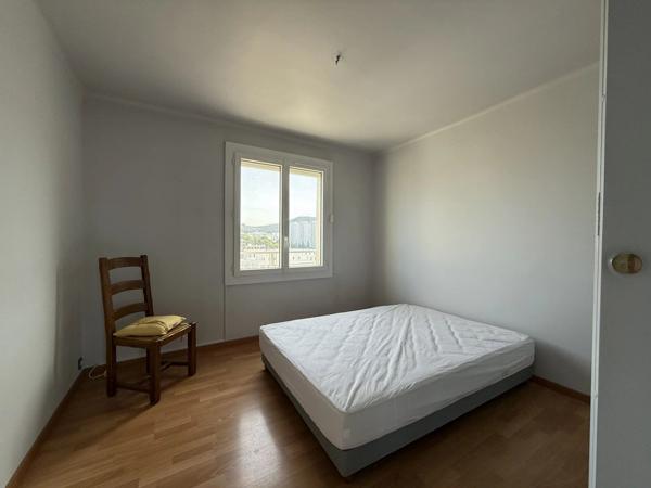 Location Appartement 3 pièces 62 m2 à Marseille 9