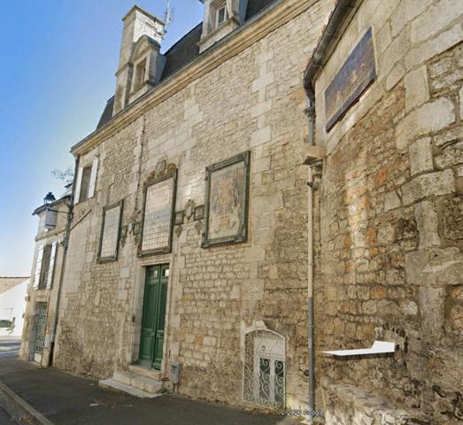 Immeuble Remarquable avec 7 appartements à ANGOULEME (16)