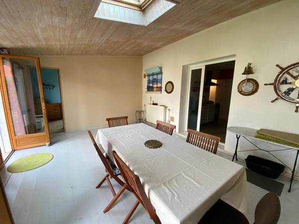 PLAGE A 6 MN/ GARAGES / MAISON 118m²/ TER 834m²