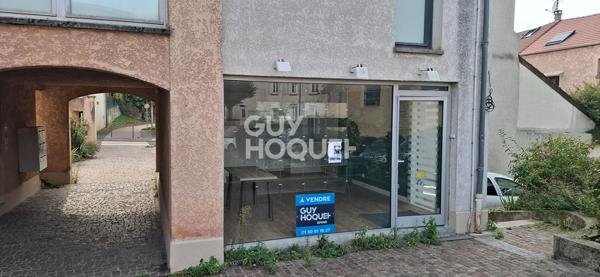 Local commercial Aubergenville 46 m2 de surface utile.