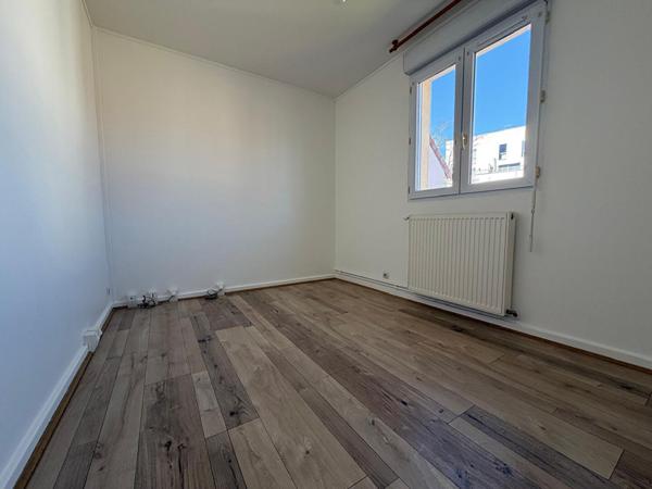 Maison Nanterre 7 pièce(s) 99.89 m2