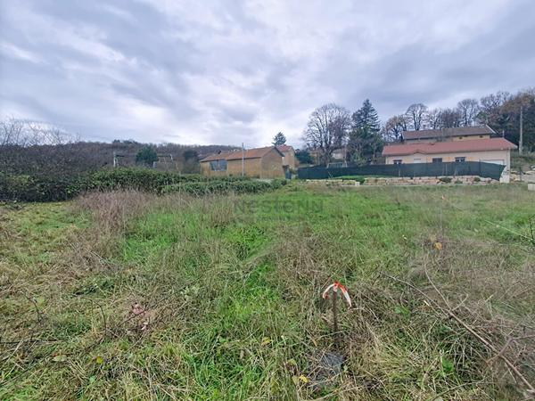 Exclusif : Terrain 465 m² viabilisé , libre constructeur, sur Panossas