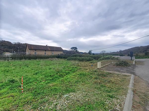 Exclusif : Terrain 465 m² viabilisé , libre constructeur, sur Panossas