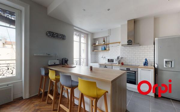 Appartement à vendre    2 pièces • 63,05 m2 Lyon 3