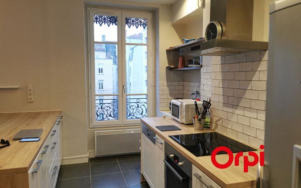 Appartement à vendre    2 pièces • 63,05 m2 Lyon 3
