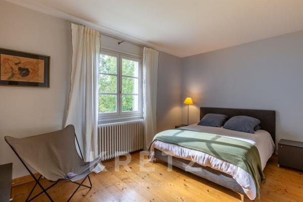 Maison de charme au cœur d’un parc arboré