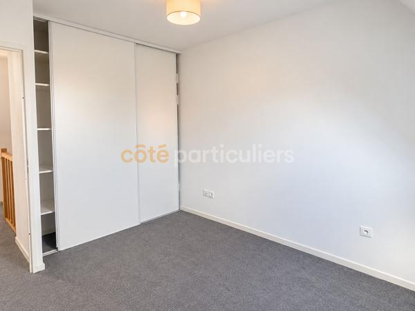 Vente
                Maison84,07 m² - 4 Pièces -
                    ronchin (59790)