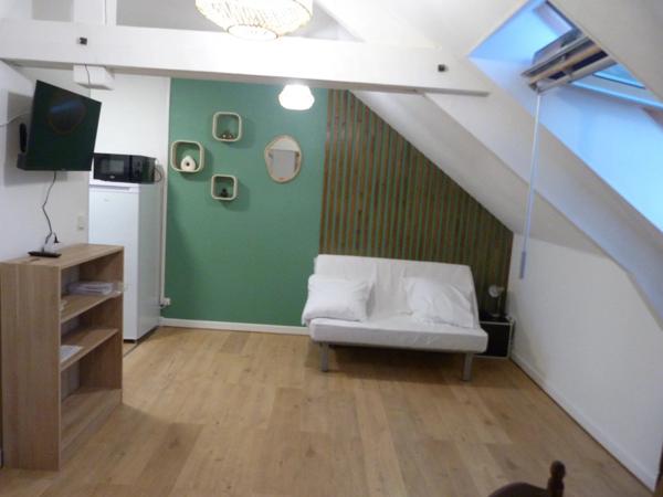Location                                                      Appartement
                        
                     1 pièces                      22 m2                     à Vierzon
