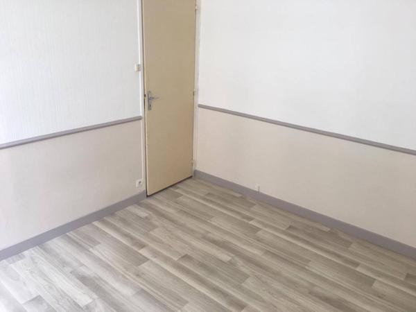 APPARTEMENT T2,  
Nantes 44200
