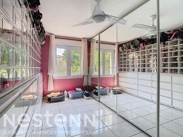 Opportunité rare!! Magnifique Villa de plain-pied Eyguieres 5 pièces 167 m2 avec piscine proche de toutes commodité!!