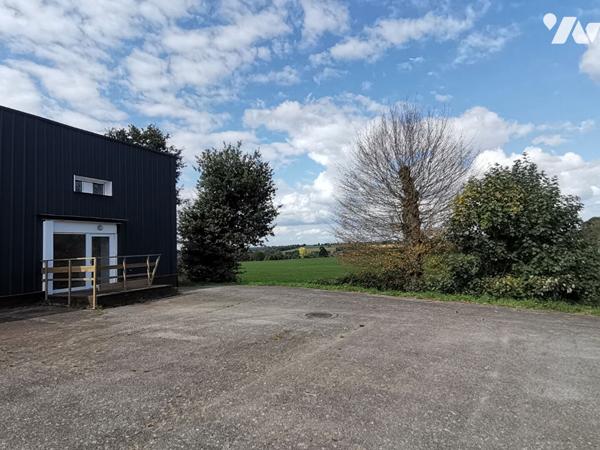 IFFENDIC - EXCLUSIVITE, maison atypique de 137 m² hab. avec grand garage.