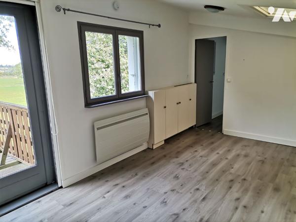 IFFENDIC - EXCLUSIVITE, maison atypique de 137 m² hab. avec grand garage.