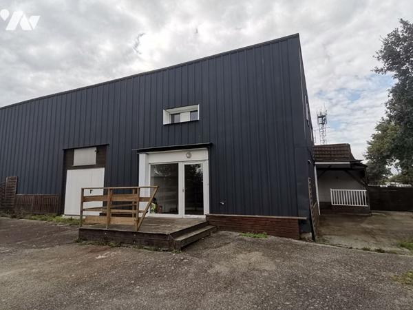 IFFENDIC - EXCLUSIVITE, maison atypique de 137 m² hab. avec grand garage.