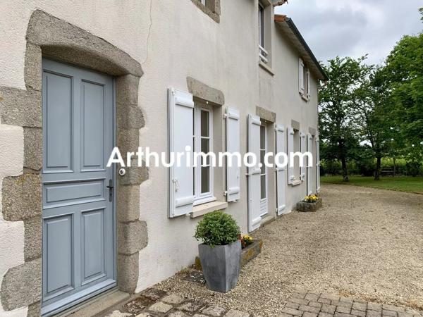 Vente                                                      Propriété
                        
                     8 pièces                      233 m2                     à Nueil-les-Aubiers