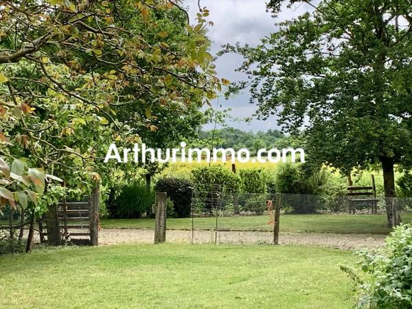 Vente                                                      Propriété
                        
                     8 pièces                      233 m2                     à Nueil-les-Aubiers