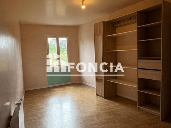 Location Maison 6 pièces 113.74 m² - 11 RUE PASTEUR Wasigny 08270