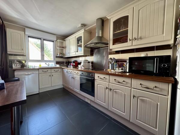 Vente                                                      Maison
                        
                     5 pièces                      90 m2                     à Cires-Lès-Mello