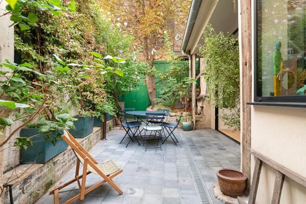 Maison réinventée avec jardin confidentiel à Faidherbe (quartier Ste Marguerite)