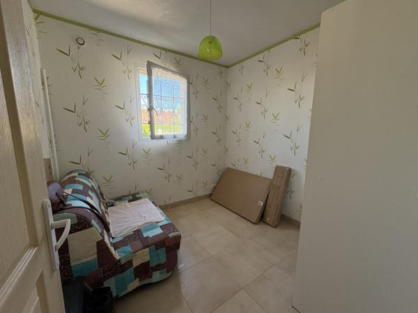 À vendre - Maison traditionnelle, 5 pièces située à Terrasson-Lavilledieu (24120)