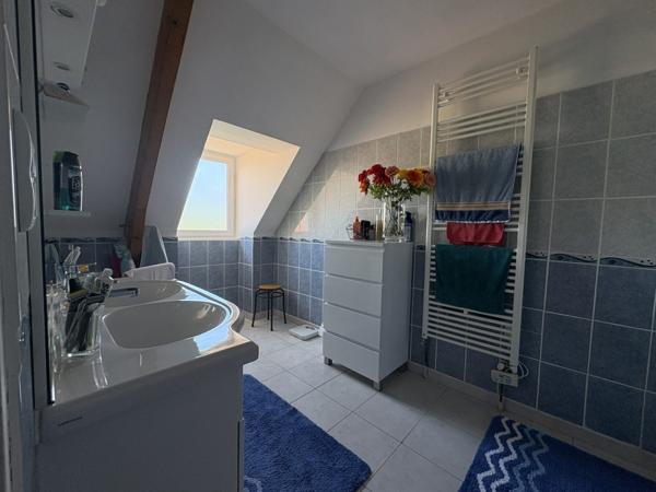 À vendre - Maison traditionnelle, 5 pièces située à Terrasson-Lavilledieu (24120)