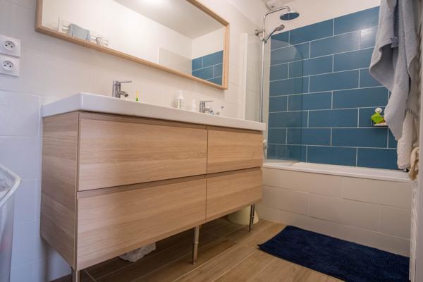 Maison 3 chambres sur terrain de 824 m²