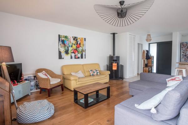 Maison 3 chambres sur terrain de 824 m²